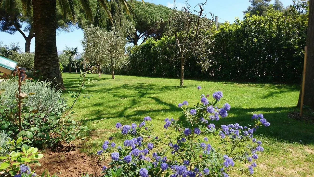 فندق سان فينتْشينسوفي  La Stanza Del Podere Isabella إيطاليا